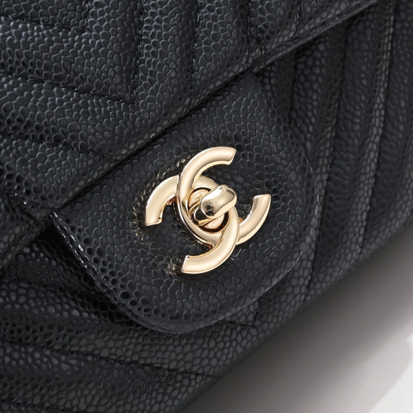 シャネルバッグ素材ディテール